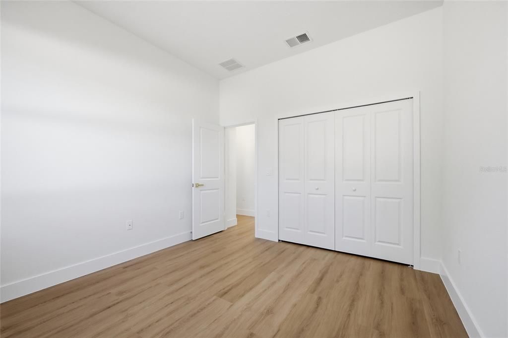 For Sale: $324,900 (4 beds, 3 baths, 1802 Square Feet)