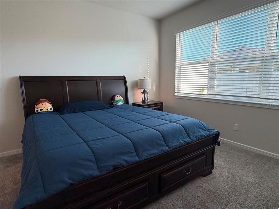 En Venta: $310,000 (3 camas, 2 baños, 1559 Pies cuadrados)