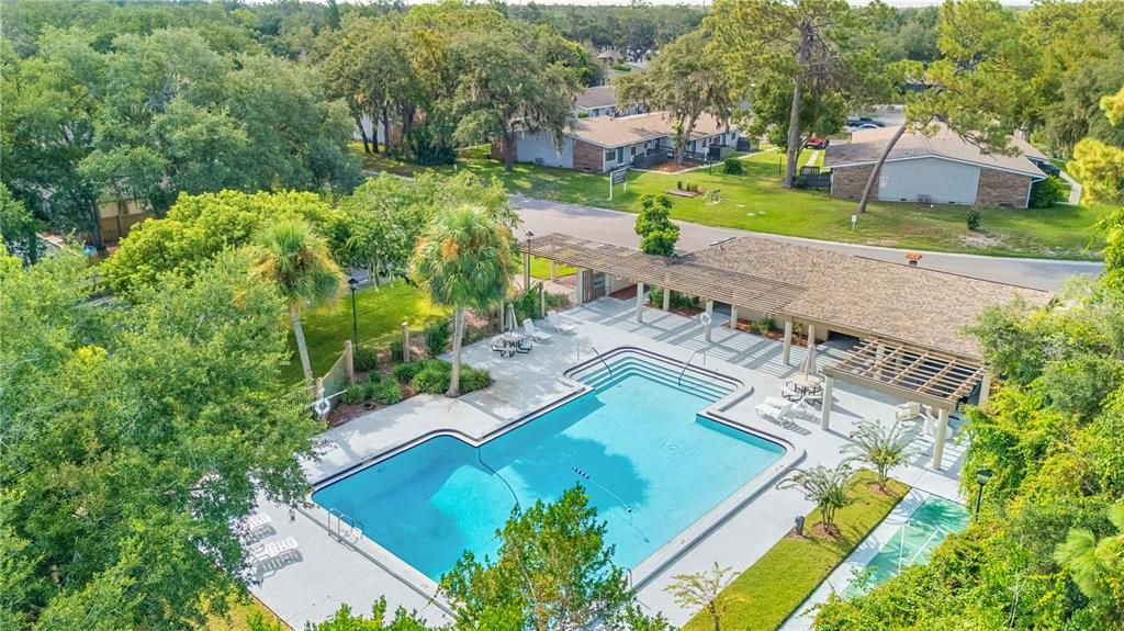 For Sale: $210,000 (2 beds, 1 baths, 1056 Square Feet)