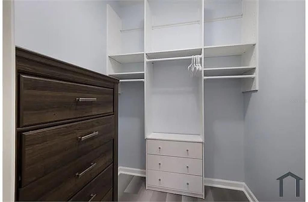 For Rent: $1,900 (2 beds, 2 baths, 1132 Square Feet)
