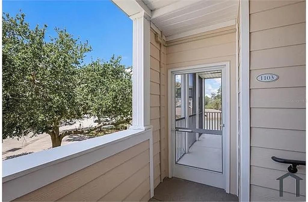 For Rent: $1,900 (2 beds, 2 baths, 1132 Square Feet)