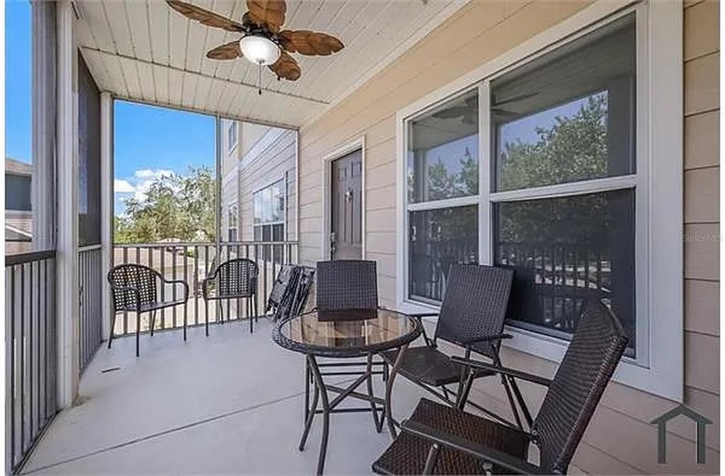 For Rent: $1,900 (2 beds, 2 baths, 1132 Square Feet)