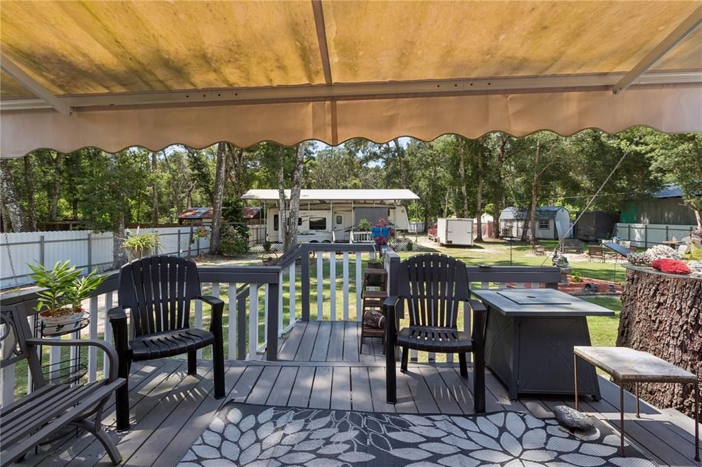 For Sale: $295,000 (3 beds, 2 baths, 1269 Square Feet)