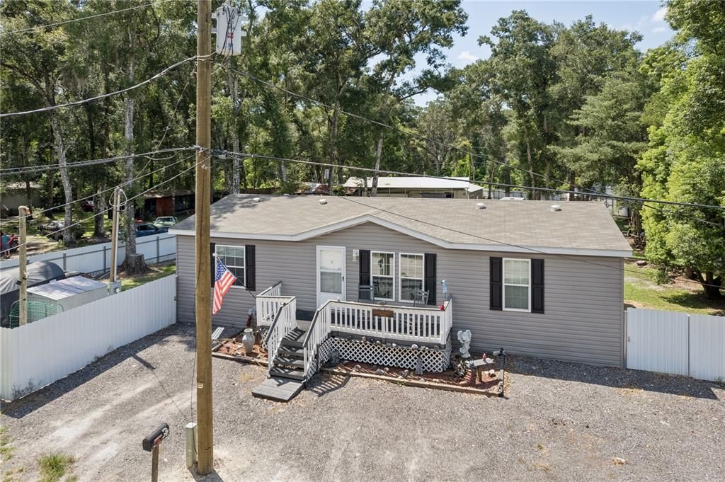 For Sale: $295,000 (3 beds, 2 baths, 1269 Square Feet)