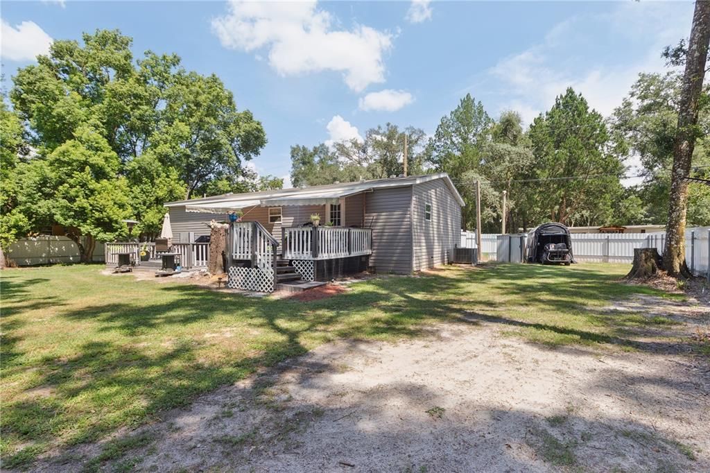 For Sale: $295,000 (3 beds, 2 baths, 1269 Square Feet)