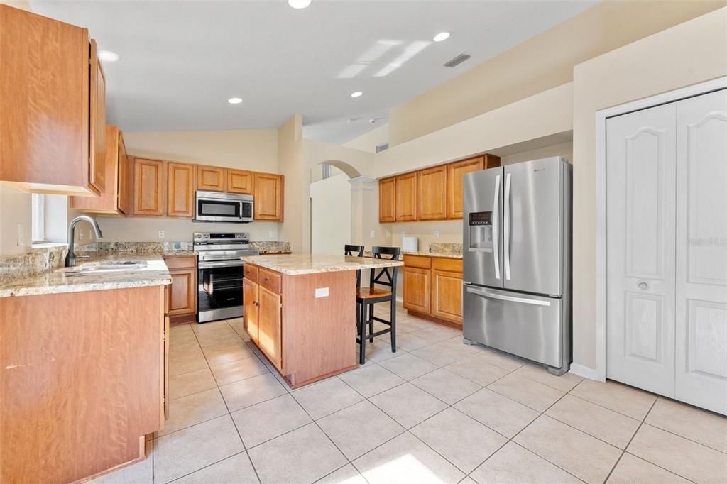 For Sale: $390,000 (4 beds, 2 baths, 1956 Square Feet)