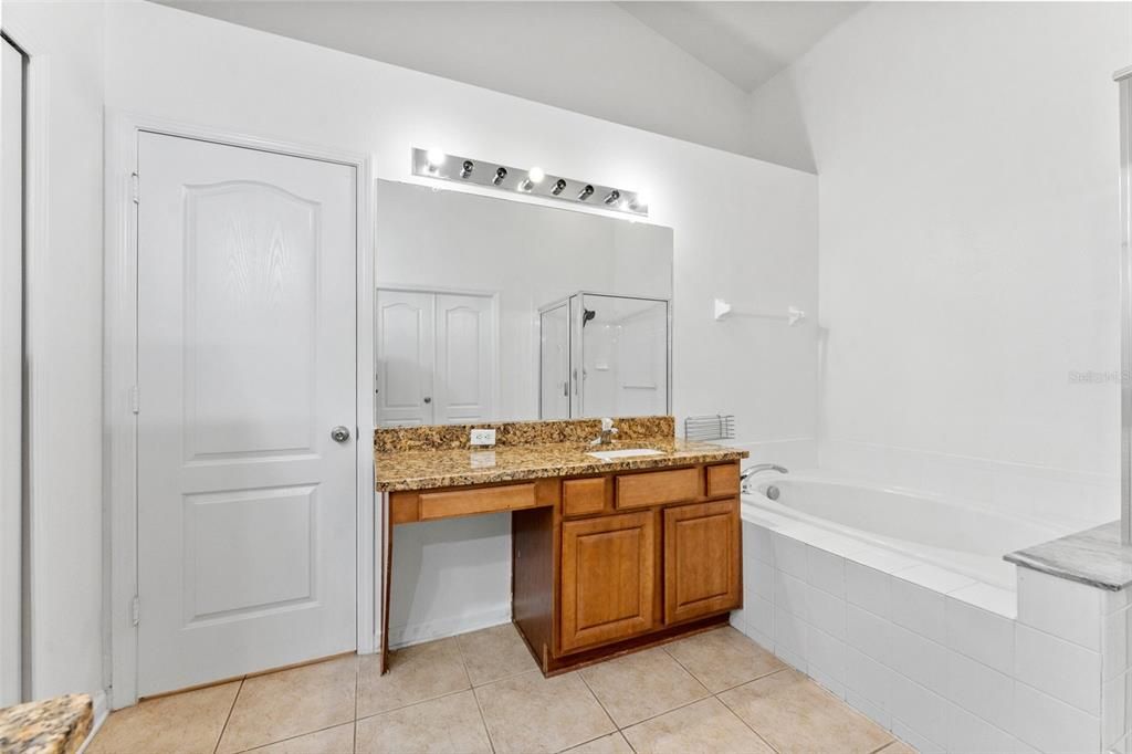 For Sale: $390,000 (4 beds, 2 baths, 1956 Square Feet)