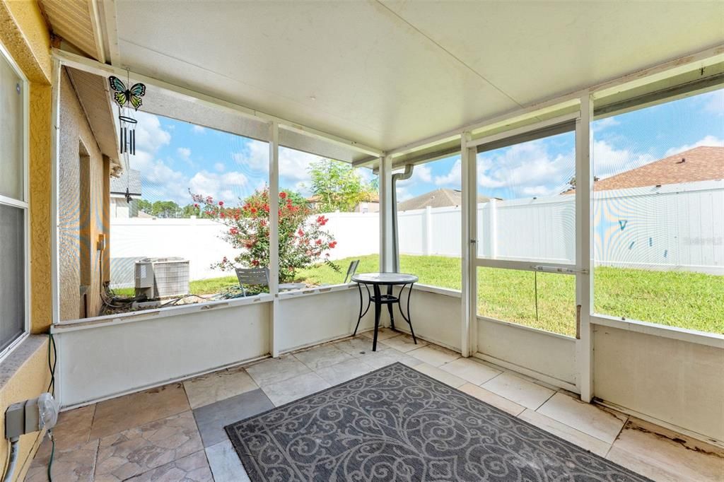For Sale: $390,000 (4 beds, 2 baths, 1956 Square Feet)