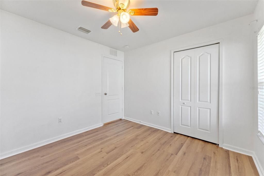 For Sale: $390,000 (4 beds, 2 baths, 1956 Square Feet)