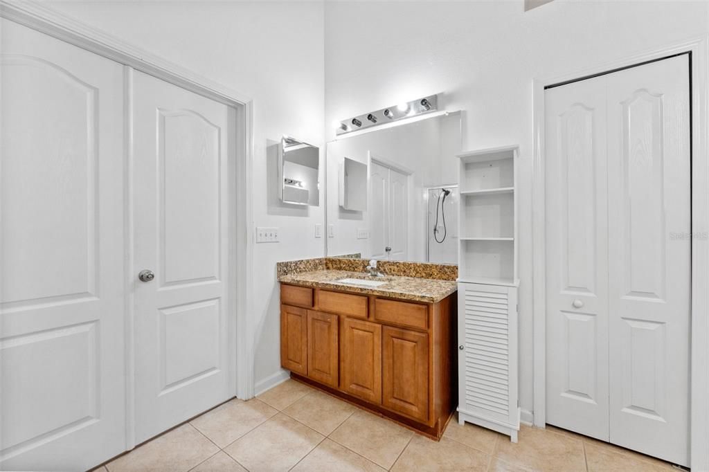 For Sale: $390,000 (4 beds, 2 baths, 1956 Square Feet)