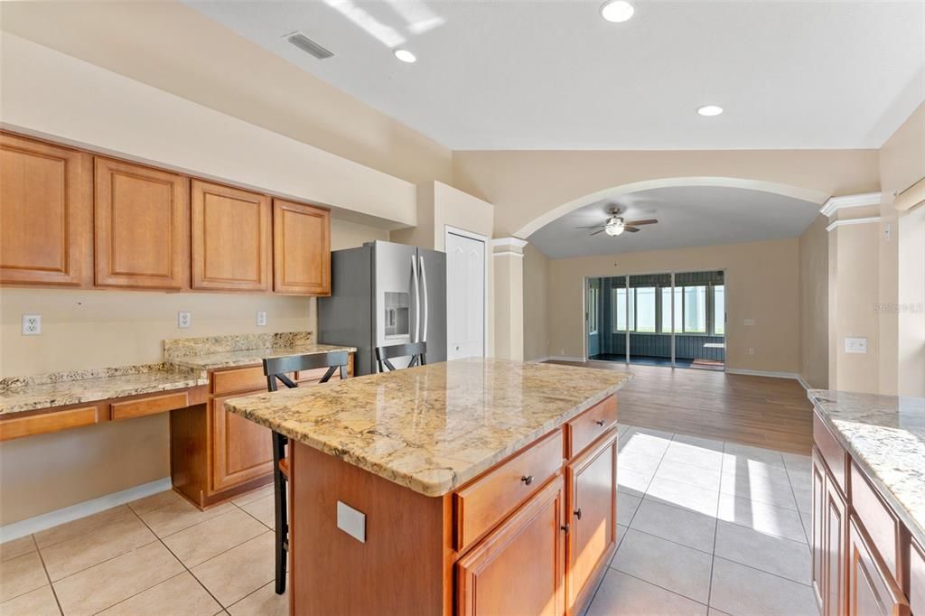 For Sale: $390,000 (4 beds, 2 baths, 1956 Square Feet)