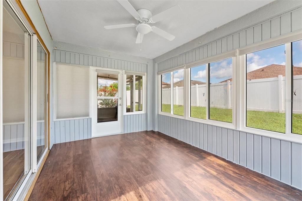 For Sale: $390,000 (4 beds, 2 baths, 1956 Square Feet)