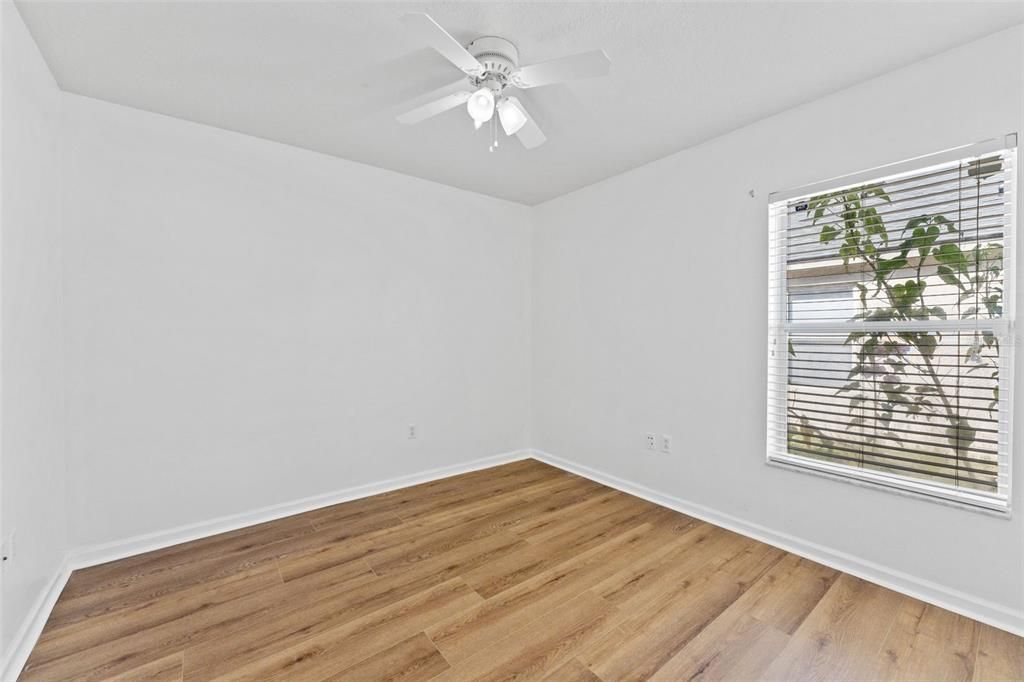 For Sale: $390,000 (4 beds, 2 baths, 1956 Square Feet)