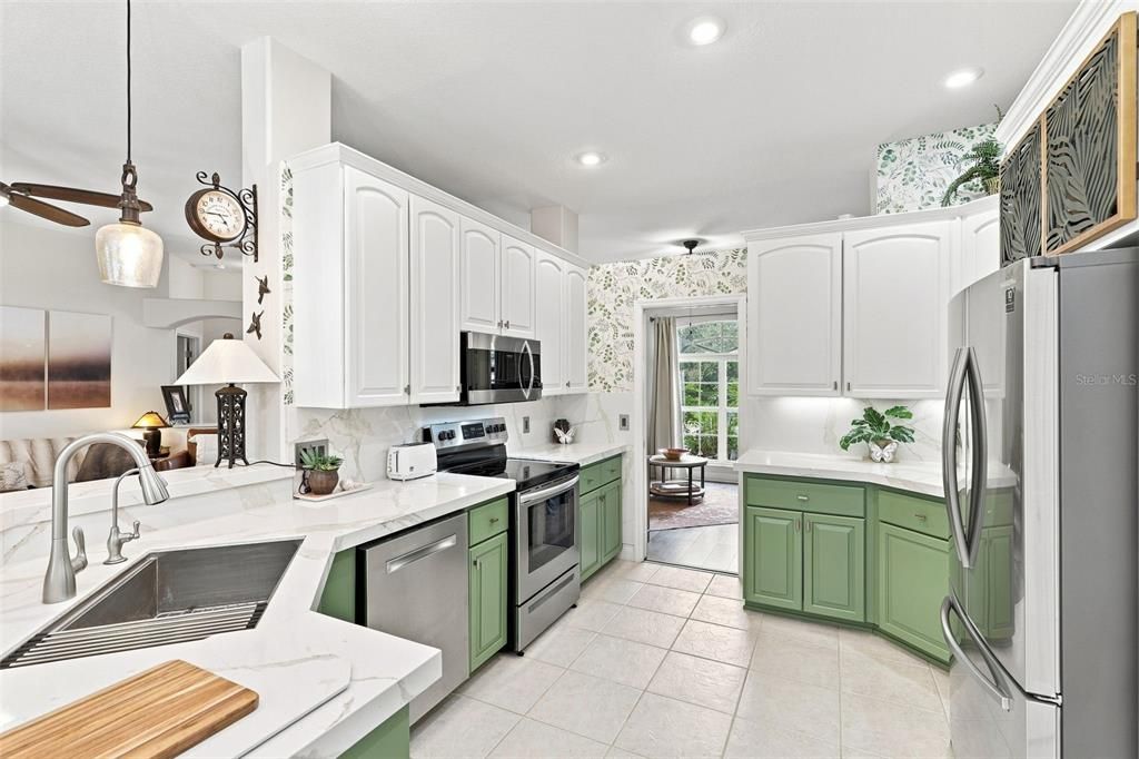 For Sale: $499,000 (3 beds, 2 baths, 1982 Square Feet)