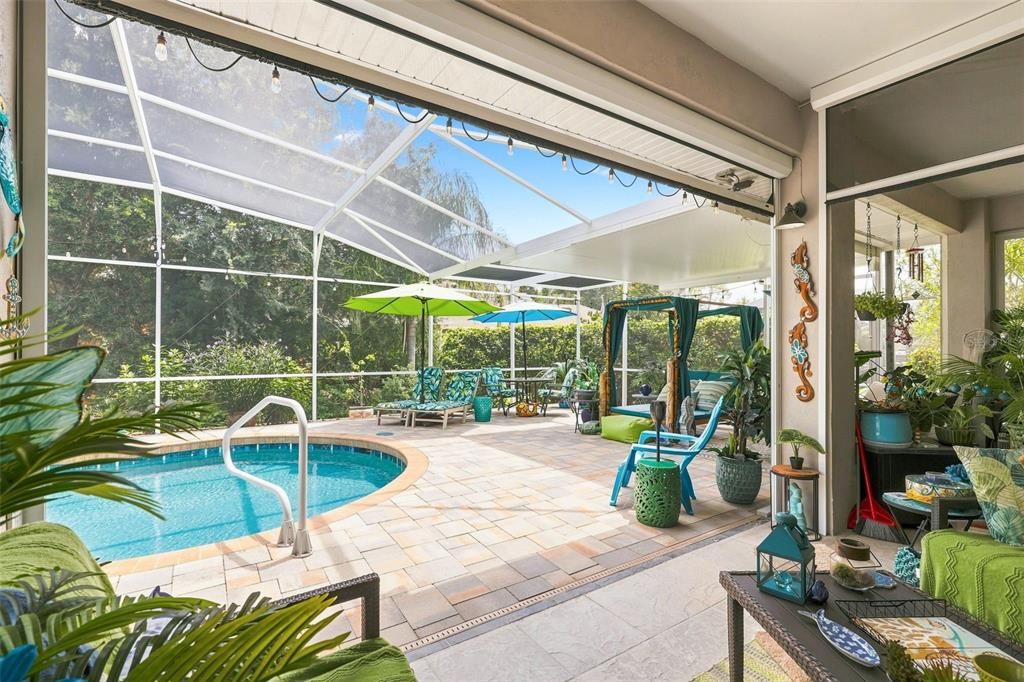 For Sale: $499,000 (3 beds, 2 baths, 1982 Square Feet)
