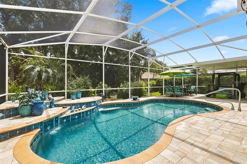 For Sale: $499,000 (3 beds, 2 baths, 1982 Square Feet)