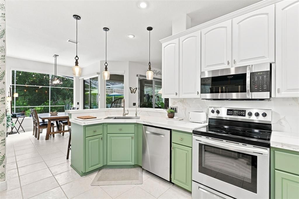 For Sale: $499,000 (3 beds, 2 baths, 1982 Square Feet)