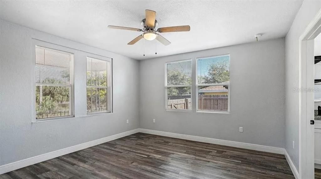 For Rent: $2,995 (1 beds, 1 baths, 432 Square Feet)