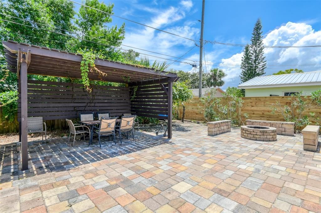 En Venta: $609,000 (3 camas, 2 baños, 1779 Pies cuadrados)