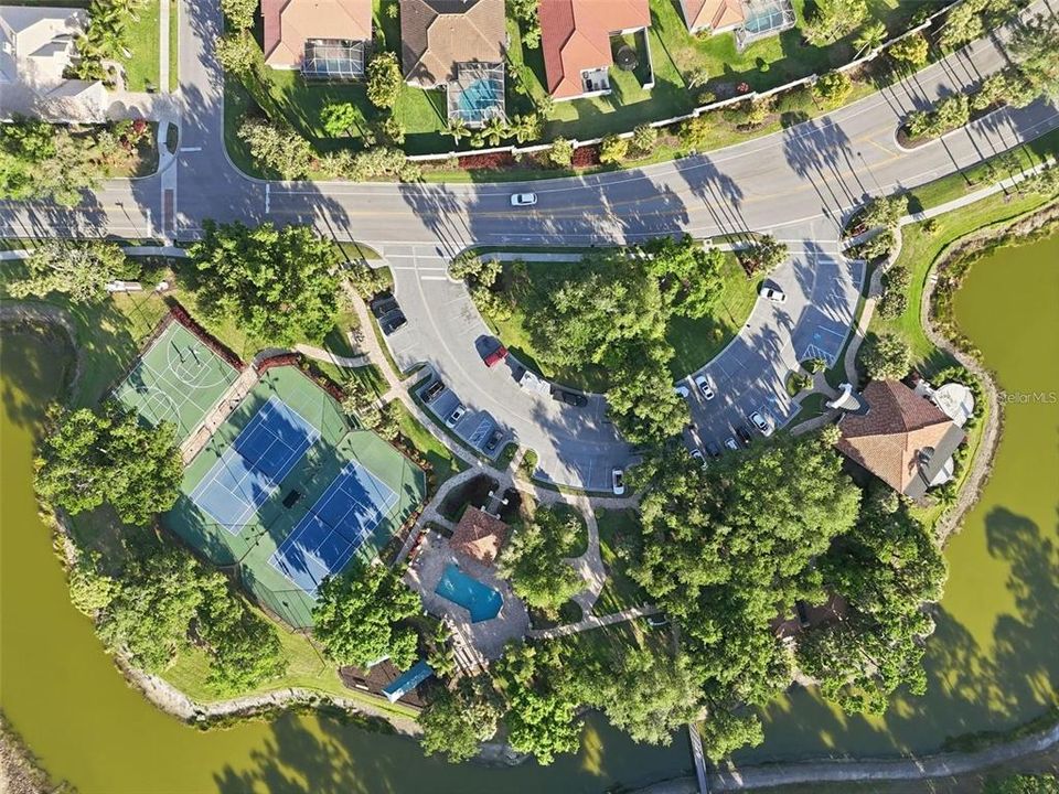 На продажу: $675,000 (3 спален, 2 ванн, 2090 Квадратных фут)