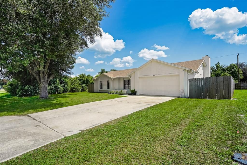 For Sale: $369,900 (3 beds, 2 baths, 1432 Square Feet)