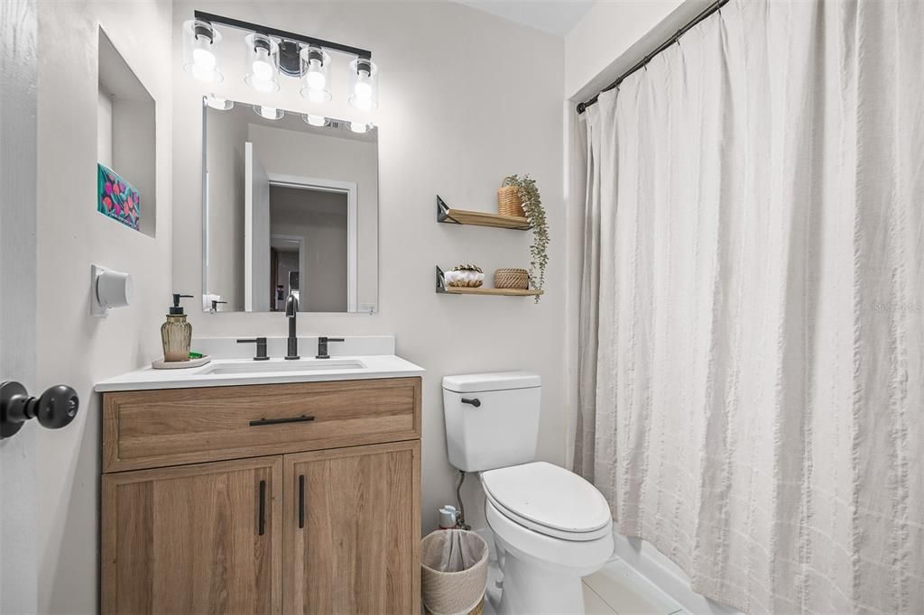 For Sale: $369,900 (3 beds, 2 baths, 1432 Square Feet)