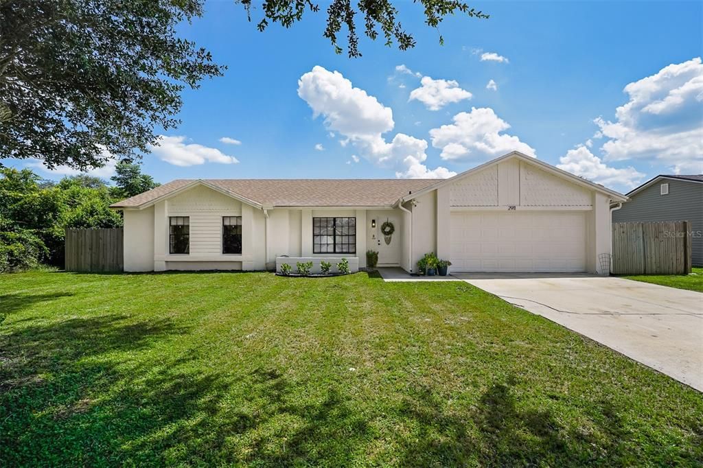 For Sale: $369,900 (3 beds, 2 baths, 1432 Square Feet)