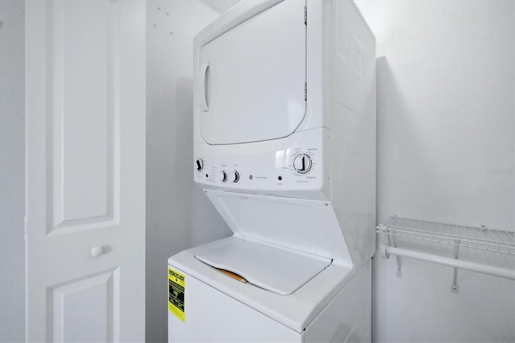 For Rent: $2,600 (2 beds, 2 baths, 1423 Square Feet)
