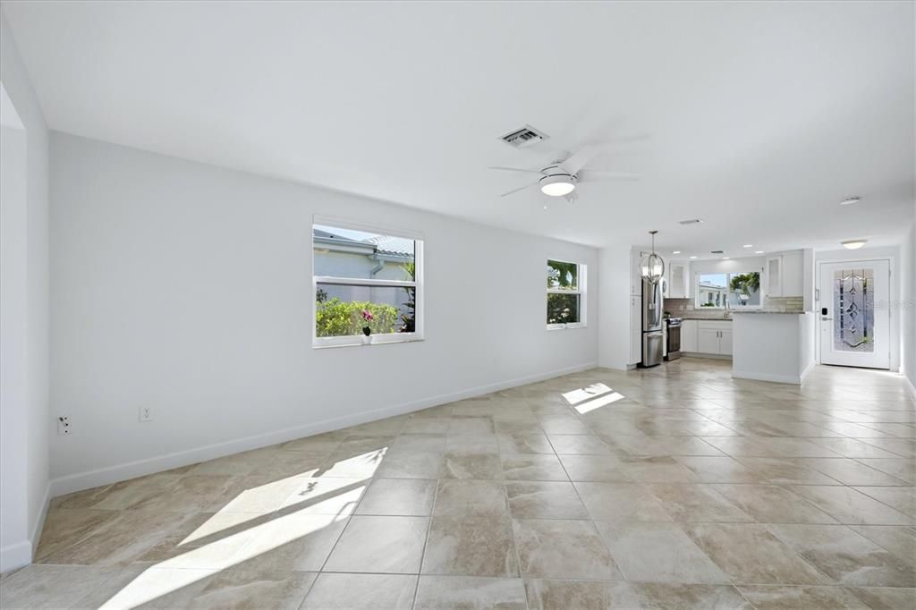 For Rent: $2,600 (2 beds, 2 baths, 1423 Square Feet)