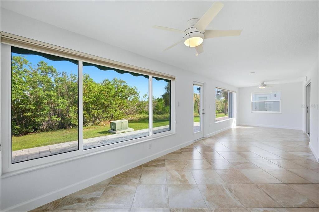 For Rent: $2,600 (2 beds, 2 baths, 1423 Square Feet)