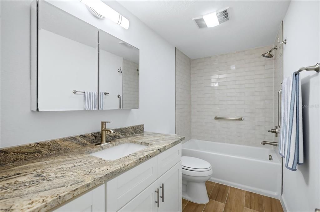 For Rent: $2,600 (2 beds, 2 baths, 1423 Square Feet)