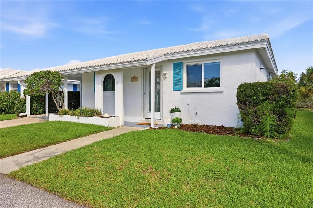 For Rent: $2,600 (2 beds, 2 baths, 1423 Square Feet)