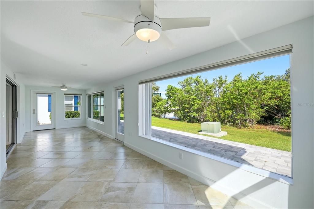 For Rent: $2,600 (2 beds, 2 baths, 1423 Square Feet)