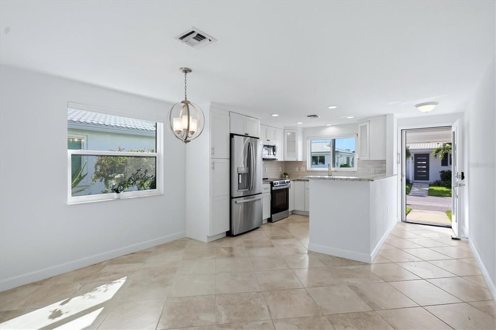 For Rent: $2,600 (2 beds, 2 baths, 1423 Square Feet)