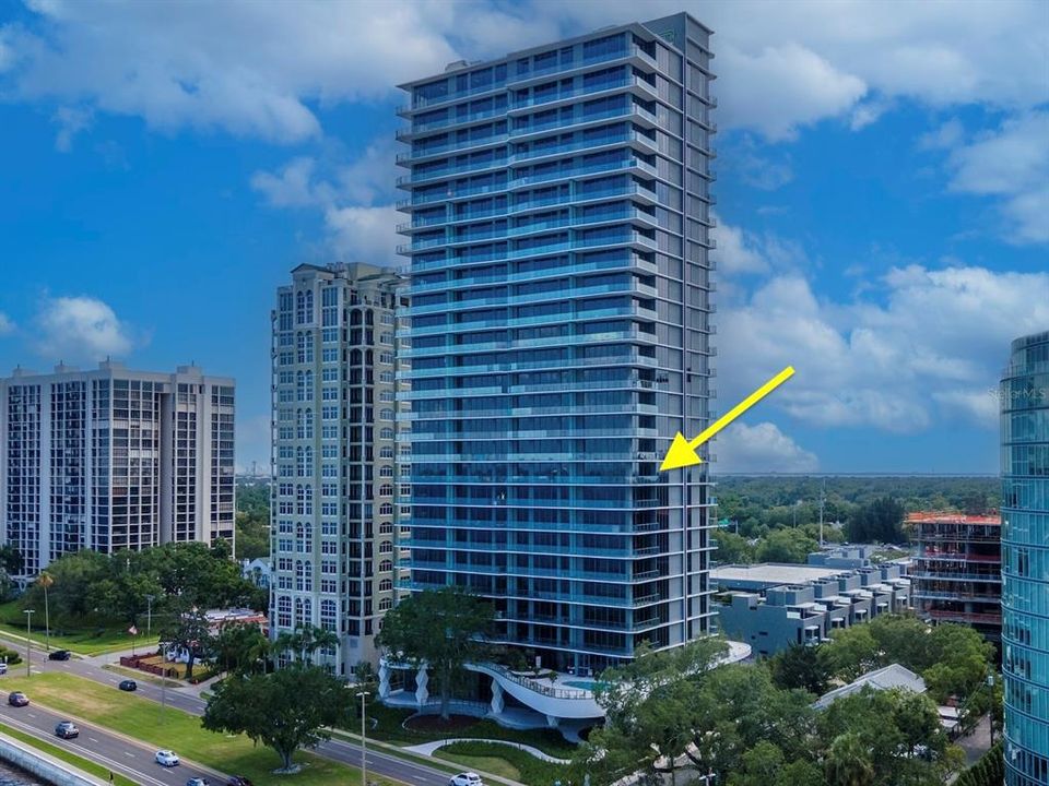 For Sale: $3,200,000 (3 beds, 3 baths, 2937 Square Feet)