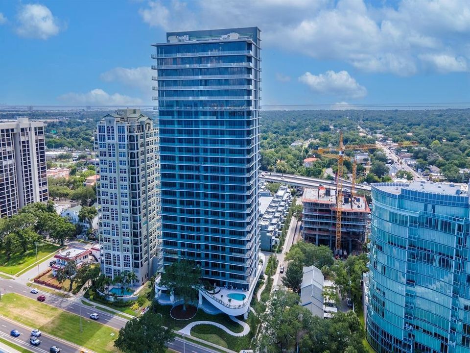 For Sale: $3,200,000 (3 beds, 3 baths, 2937 Square Feet)