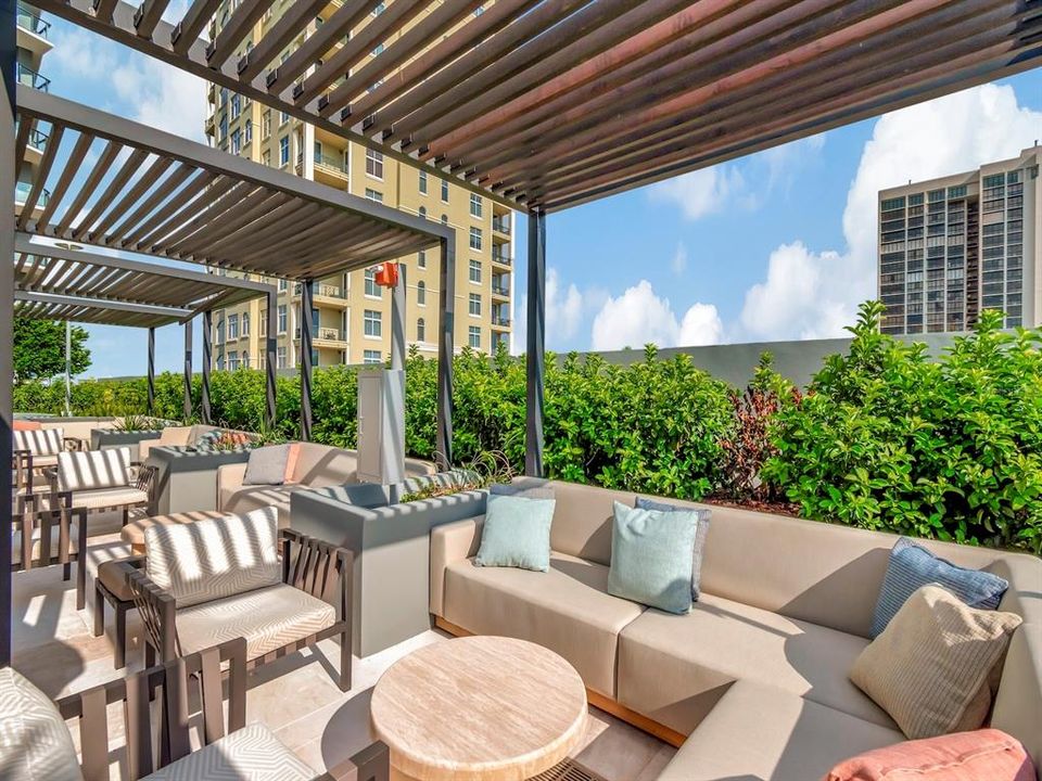 For Sale: $3,200,000 (3 beds, 3 baths, 2937 Square Feet)