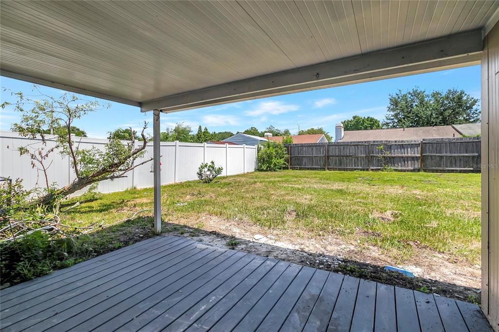 For Sale: $249,900 (2 beds, 2 baths, 900 Square Feet)