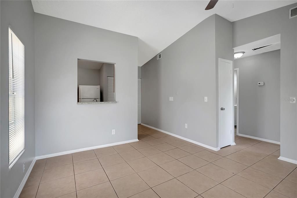 For Sale: $249,900 (2 beds, 2 baths, 900 Square Feet)