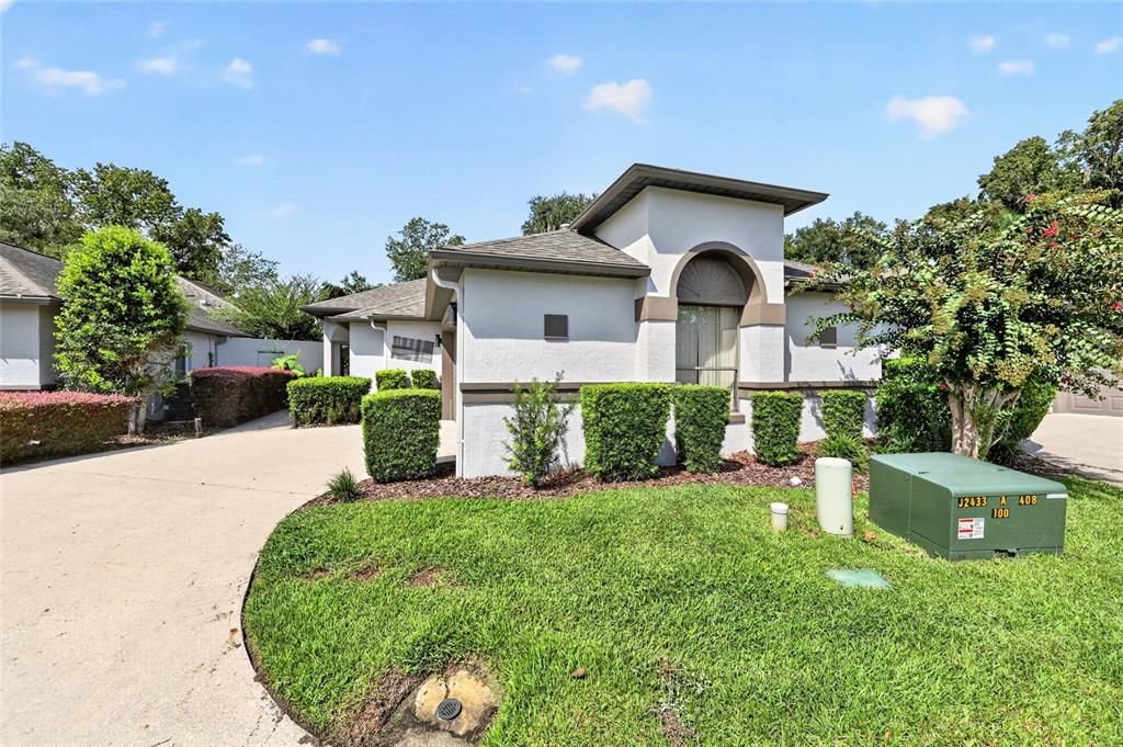 For Sale: $424,900 (3 beds, 2 baths, 2021 Square Feet)