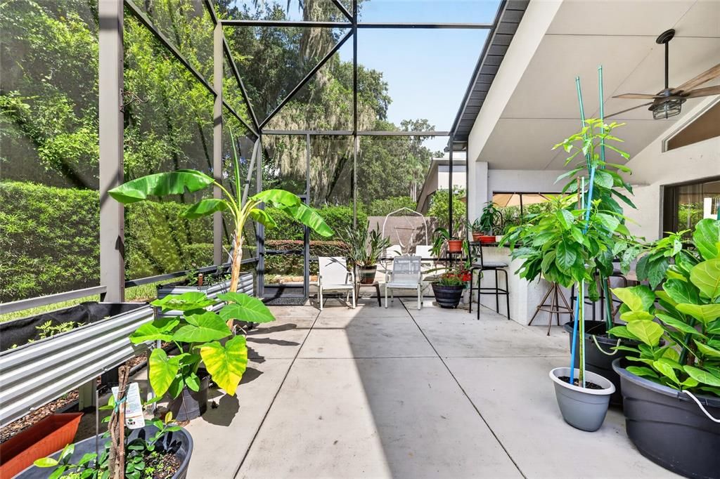For Sale: $424,900 (3 beds, 2 baths, 2021 Square Feet)