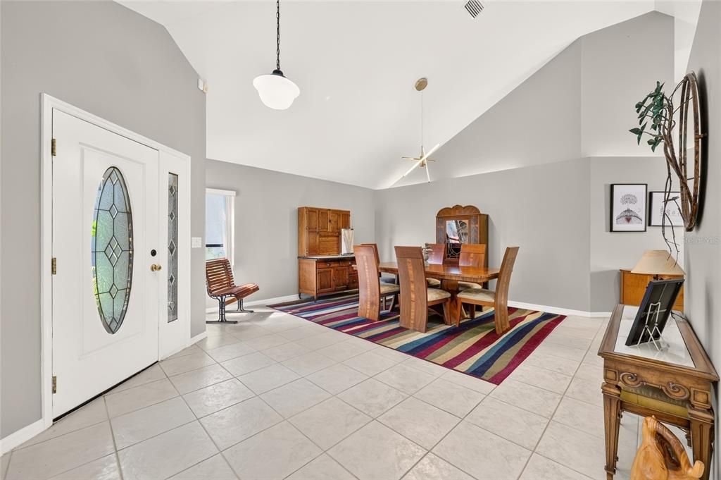 For Sale: $424,900 (3 beds, 2 baths, 2021 Square Feet)