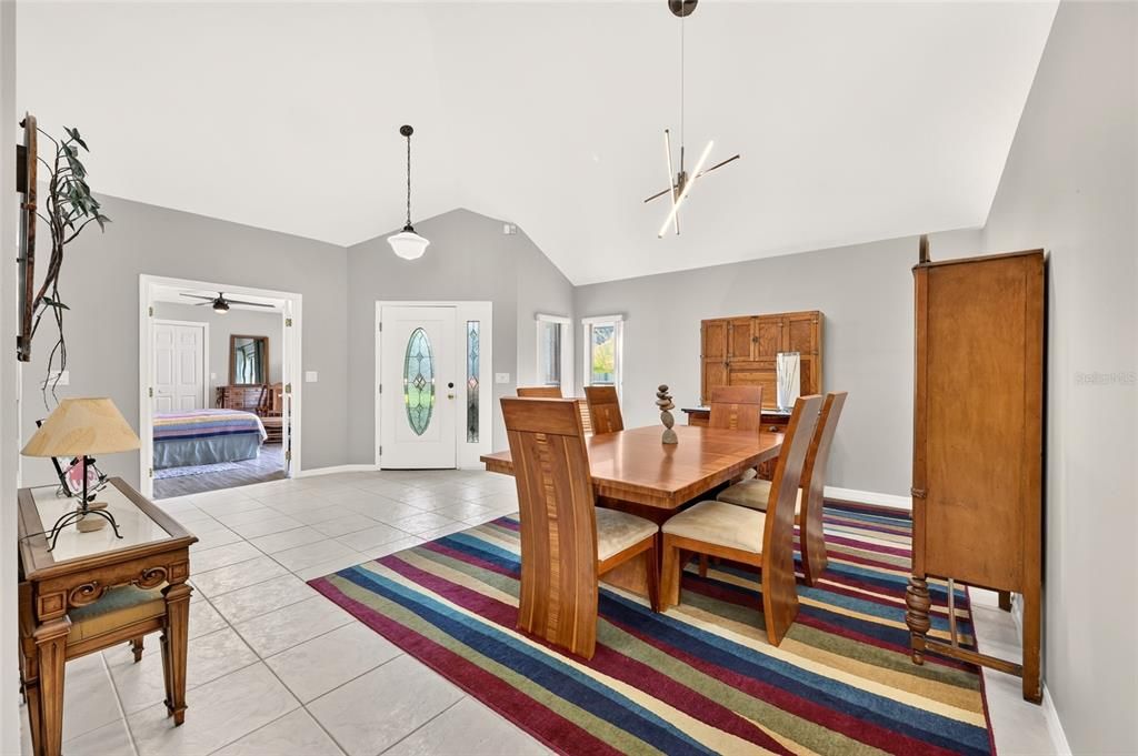 For Sale: $424,900 (3 beds, 2 baths, 2021 Square Feet)