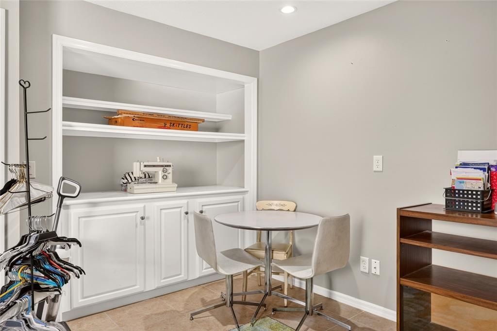 For Sale: $424,900 (3 beds, 2 baths, 2021 Square Feet)