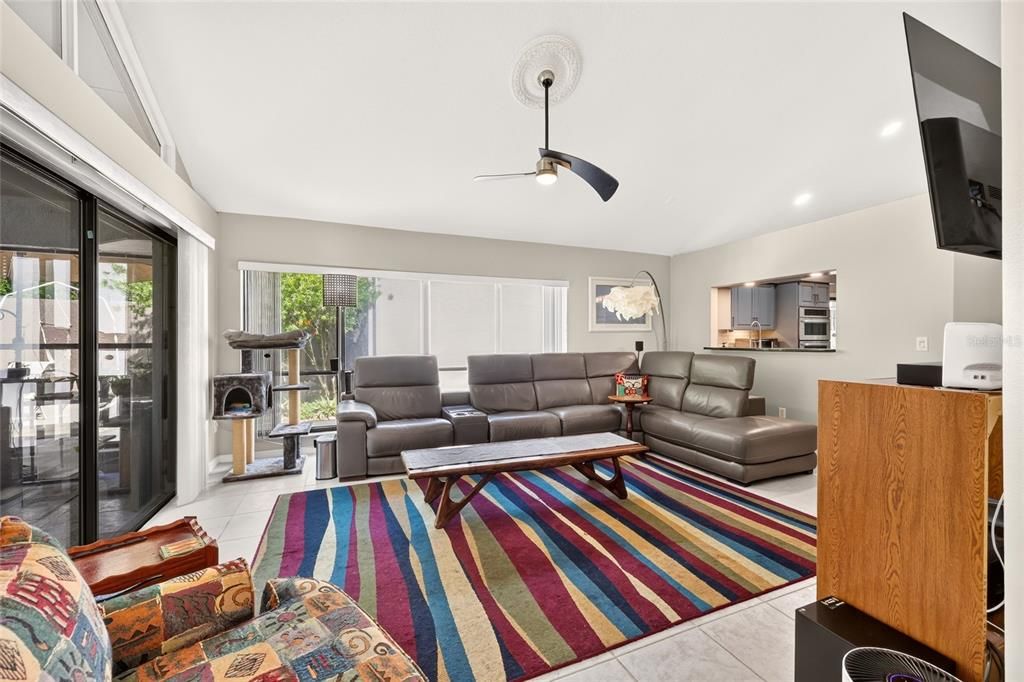 For Sale: $424,900 (3 beds, 2 baths, 2021 Square Feet)
