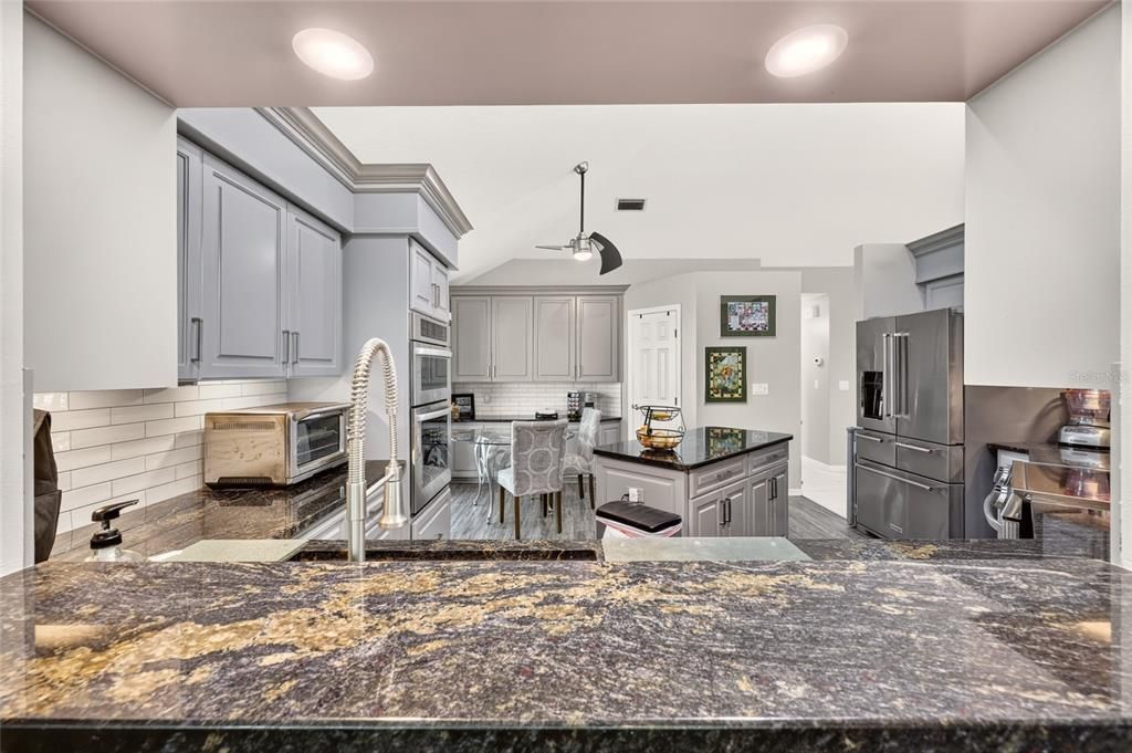 For Sale: $424,900 (3 beds, 2 baths, 2021 Square Feet)