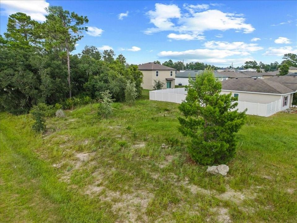 На продажу: $49,900 (0.17 acres)