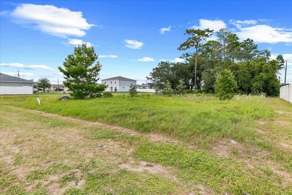 На продажу: $49,900 (0.17 acres)