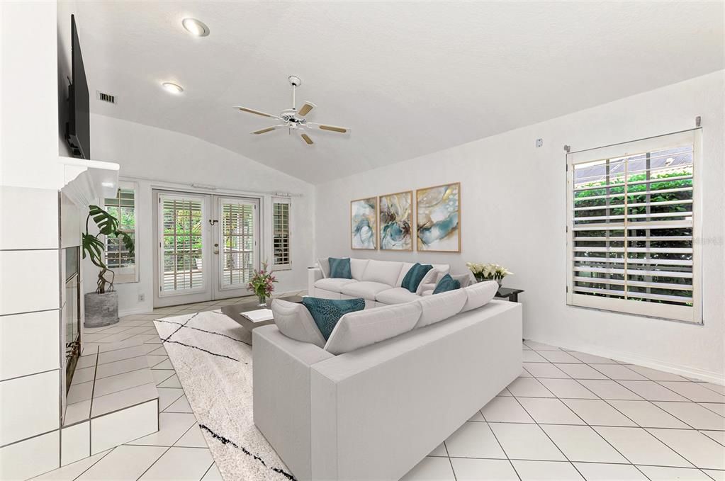 For Sale: $435,000 (2 beds, 2 baths, 2079 Square Feet)