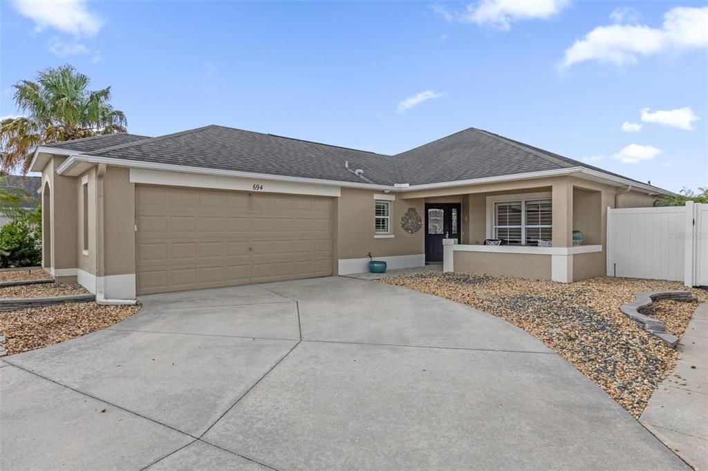 For Sale: $725,000 (3 beds, 2 baths, 1794 Square Feet)